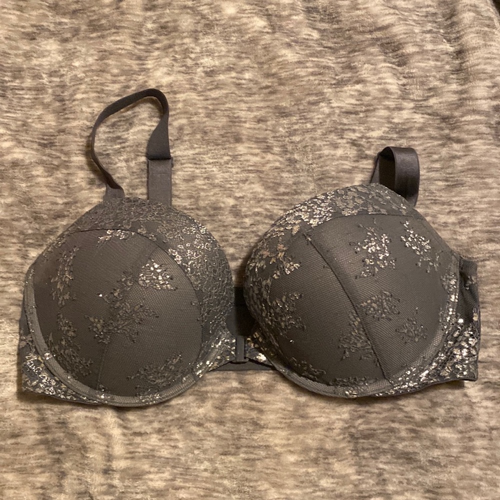 Victoria secret very sexy front close push up bra